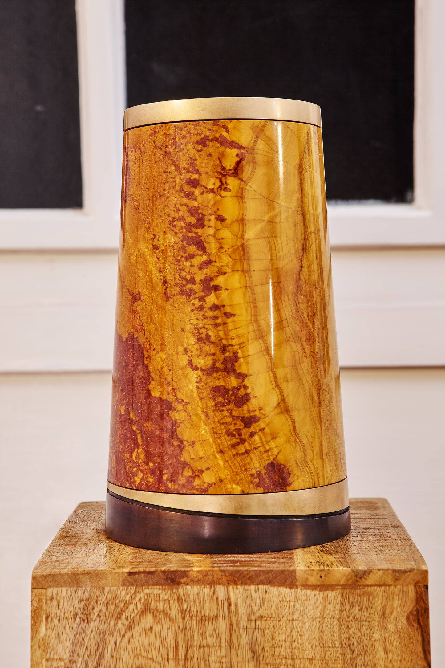 Fire (Huo)- Cordless table lamp