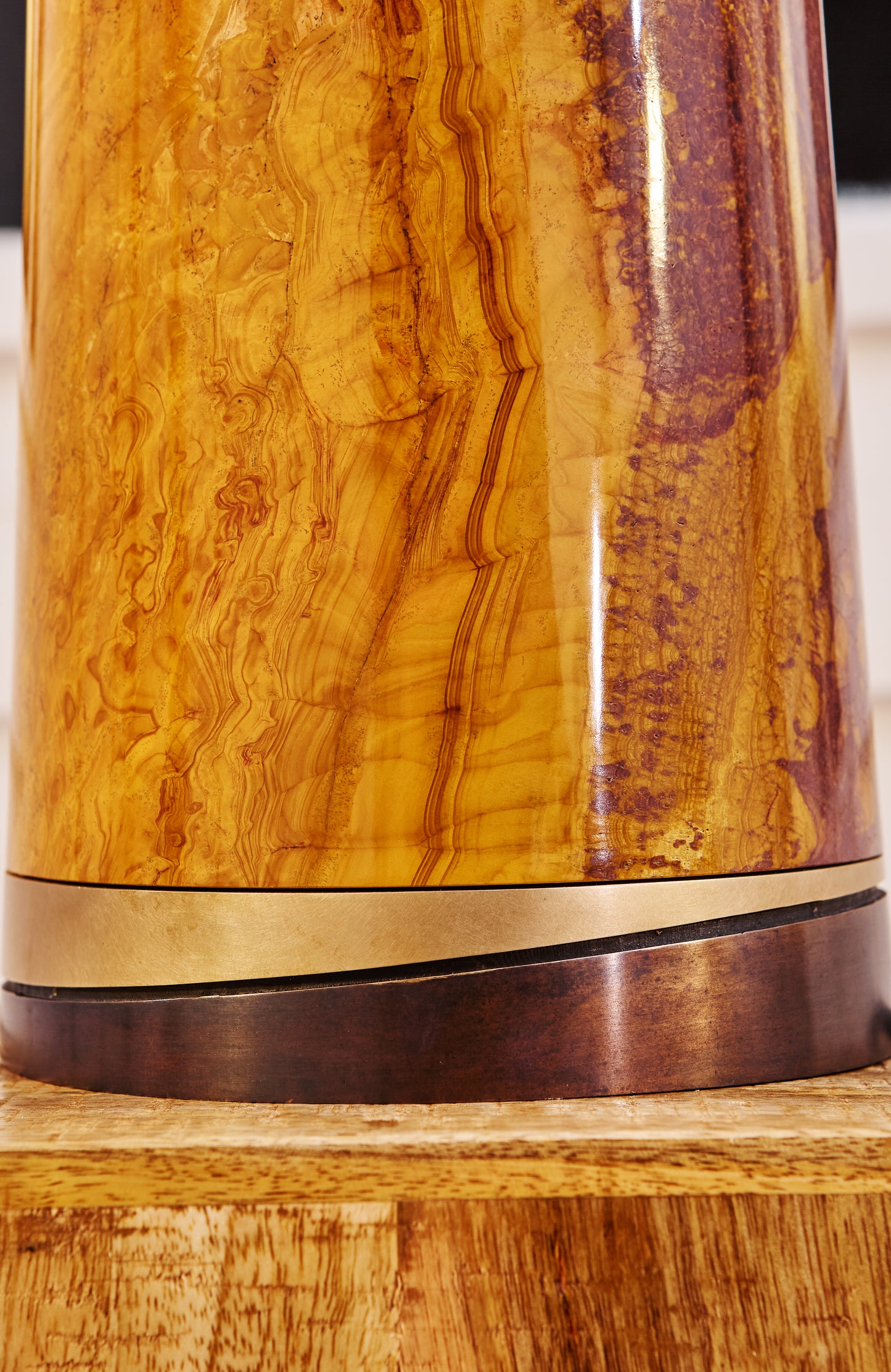 Fire (Huo)- Cordless table lamp